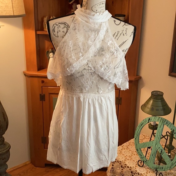 POL Halter top - Picture 4 of 5